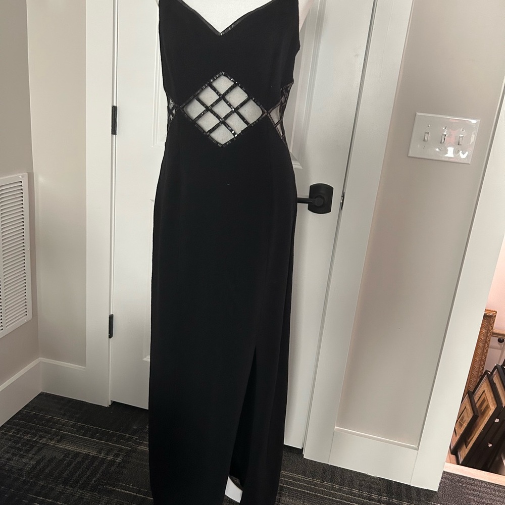 St. John Marie Gray Black Sleeveless Long Dress with Cutout Detail Size 10